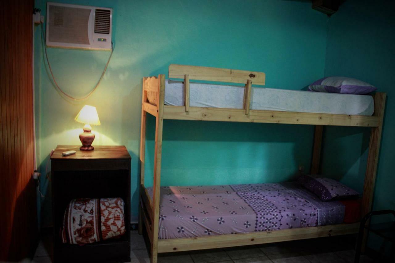 Hostel Haus Puerto Iguazu Bagian luar foto